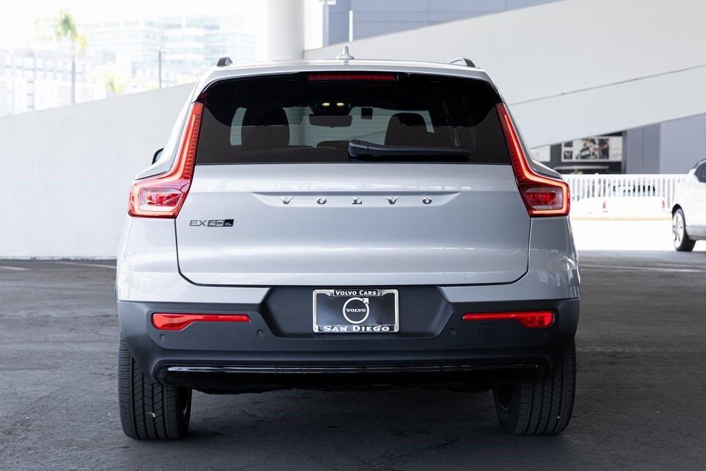 new 2025 Volvo EX40 car, priced at $57,990