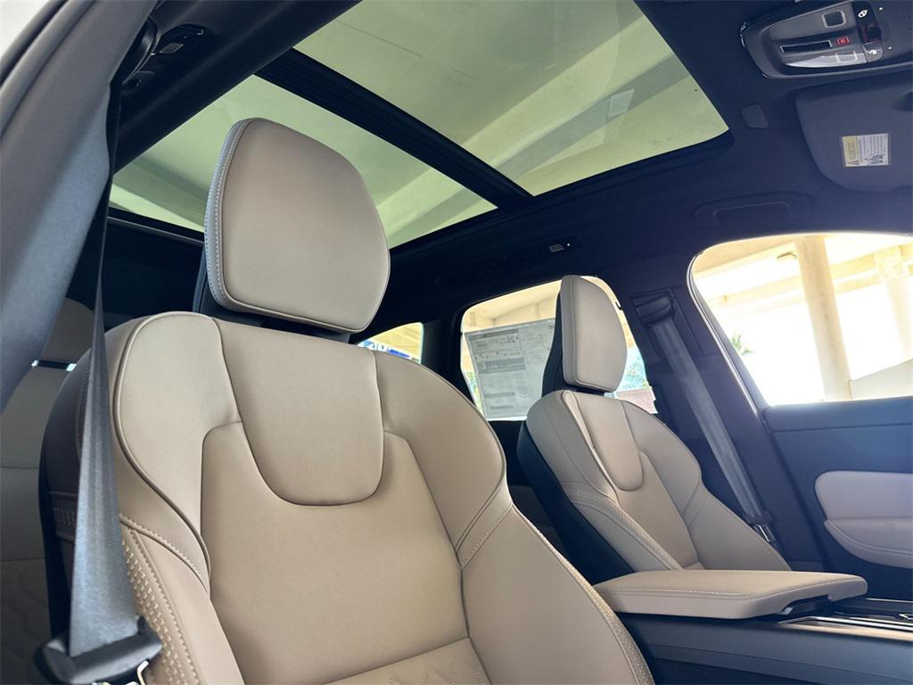 new 2026 Volvo XC60 car, priced at $58,980
