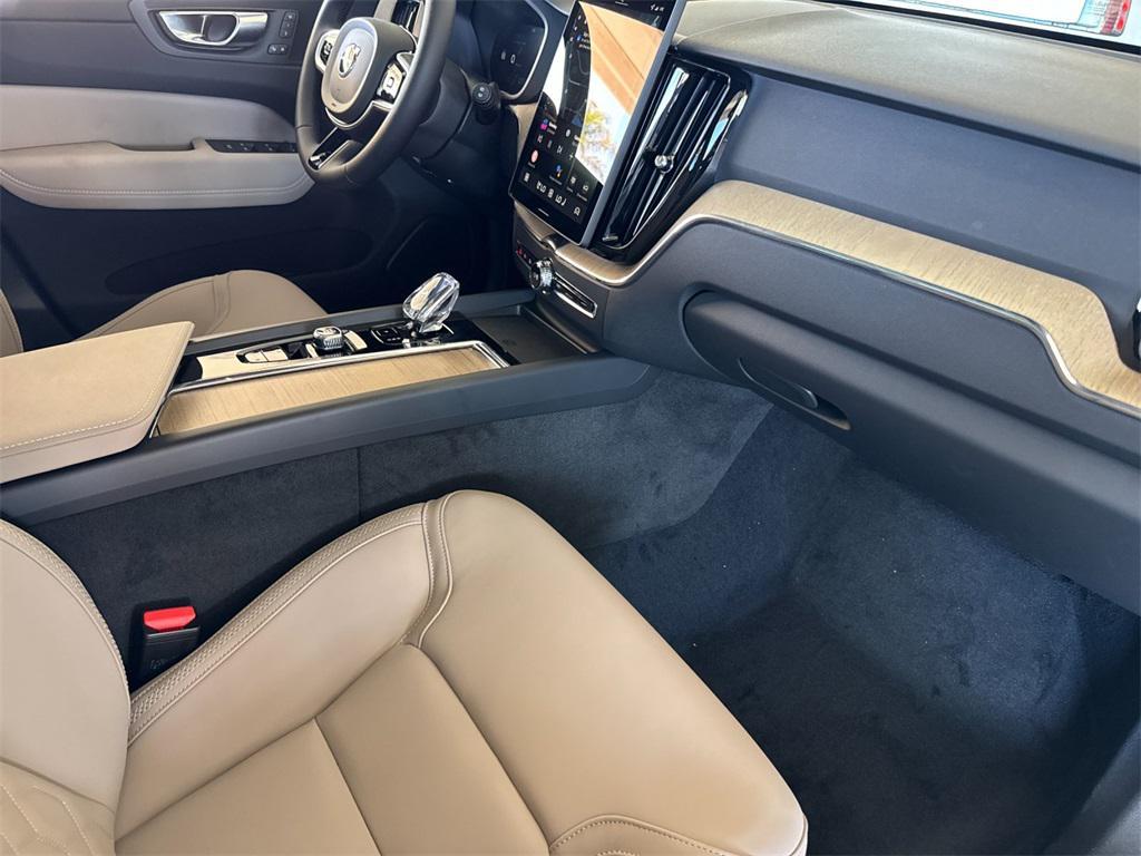 new 2026 Volvo XC60 car, priced at $58,980