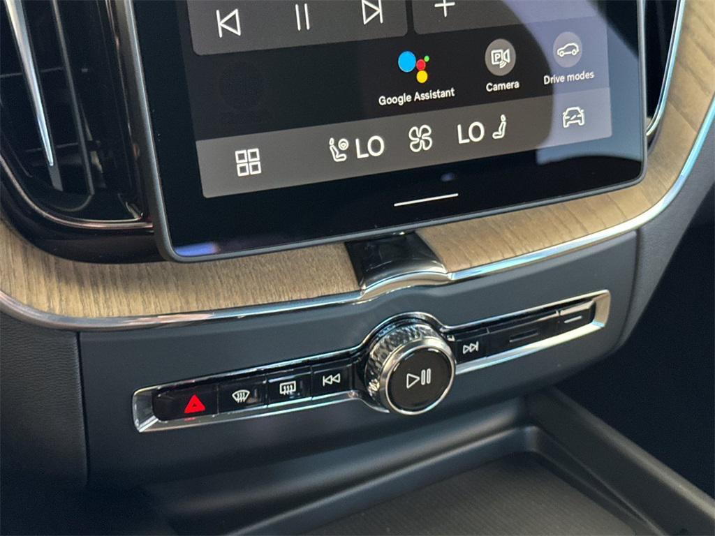 new 2026 Volvo XC60 car, priced at $58,980