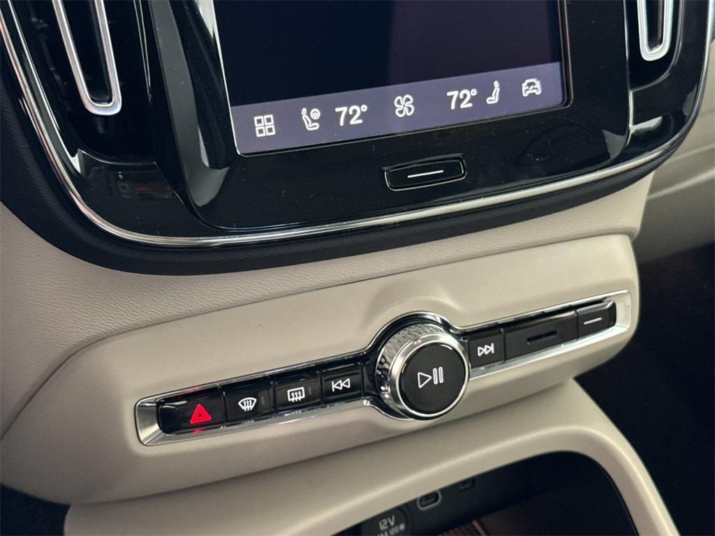 new 2026 Volvo XC40 car, priced at $49,945