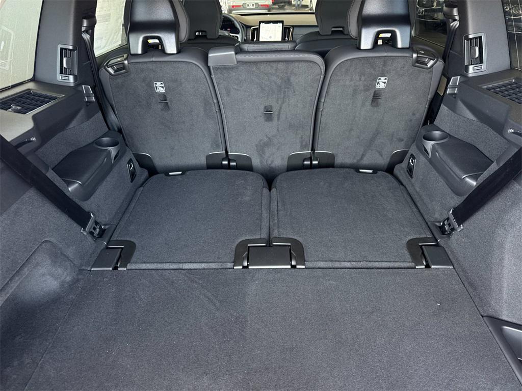 new 2026 Volvo XC90 car, priced at $63,910