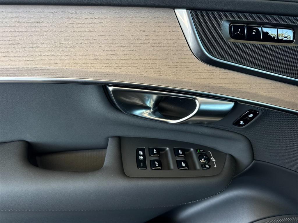 new 2026 Volvo XC90 car, priced at $63,910