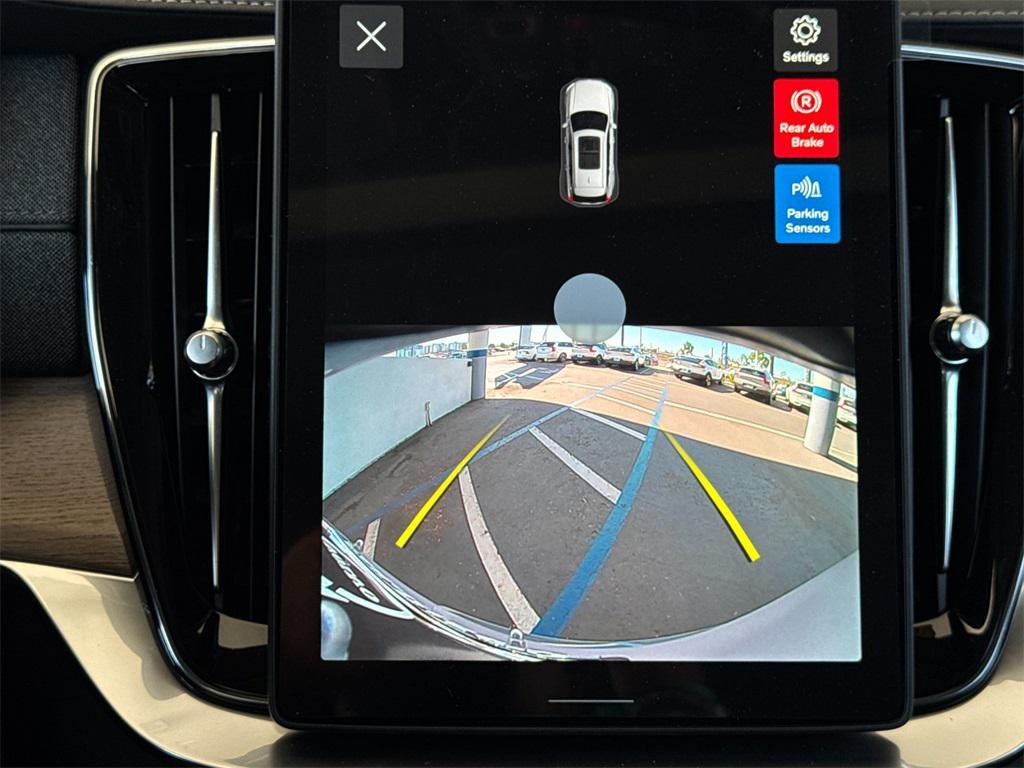 new 2026 Volvo XC90 car, priced at $63,910