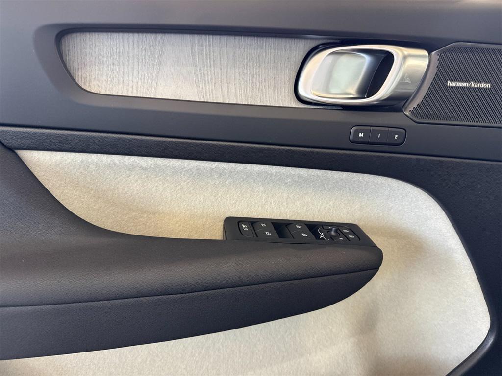 new 2026 Volvo XC40 car, priced at $52,995