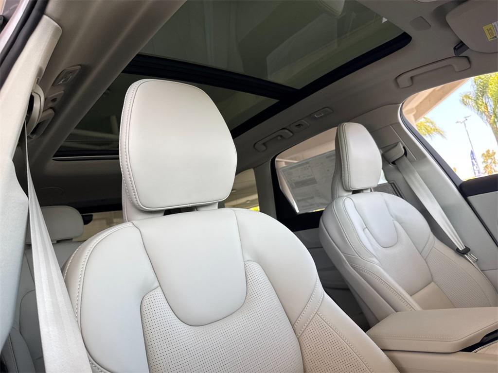 new 2026 Volvo XC60 car, priced at $64,300