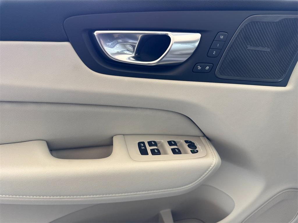 new 2026 Volvo XC60 car, priced at $64,300