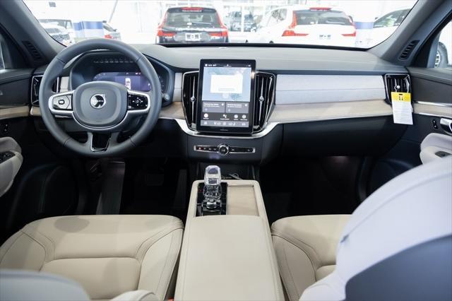 new 2025 Volvo XC90 car, priced at $61,930