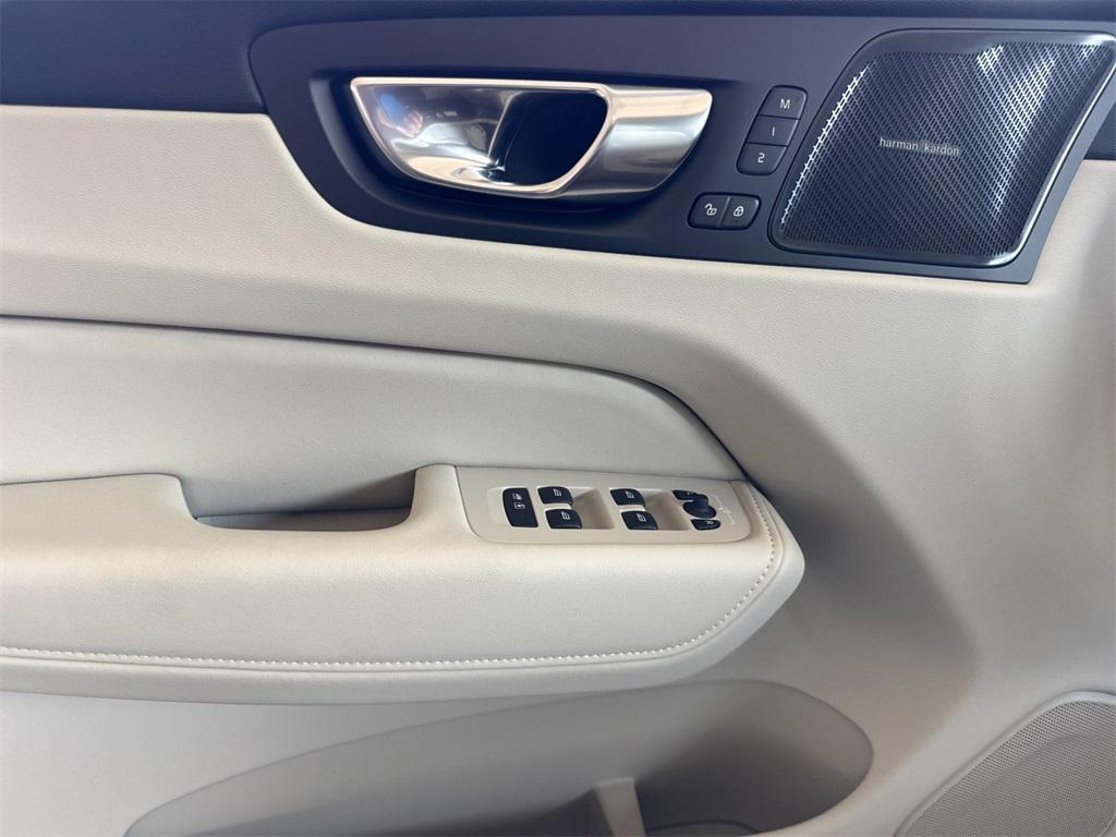 new 2026 Volvo XC60 car, priced at $64,150