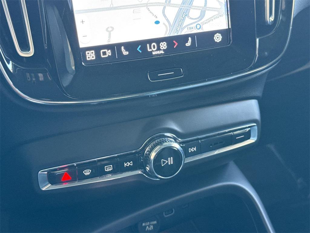 used 2023 Volvo XC40 car, priced at $29,991