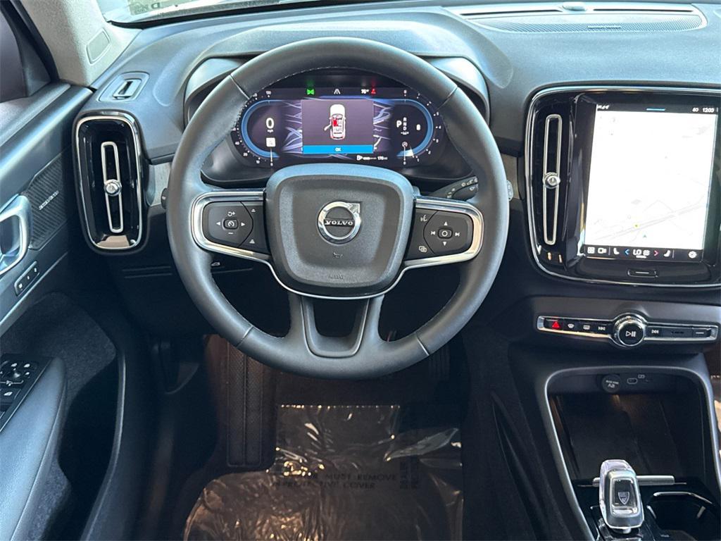 used 2023 Volvo XC40 car, priced at $29,991