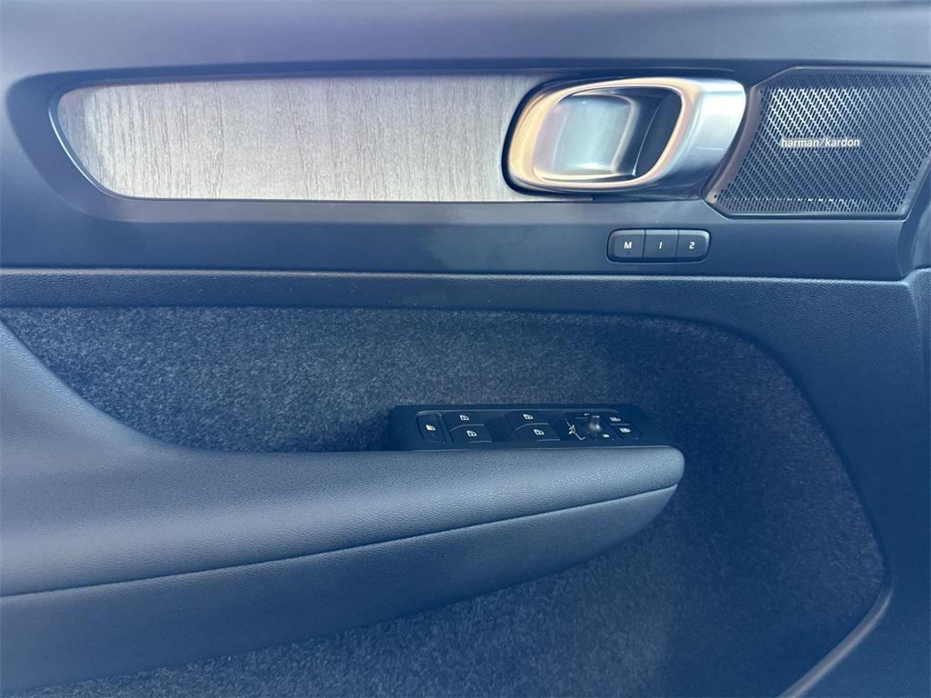 used 2023 Volvo XC40 car, priced at $29,991