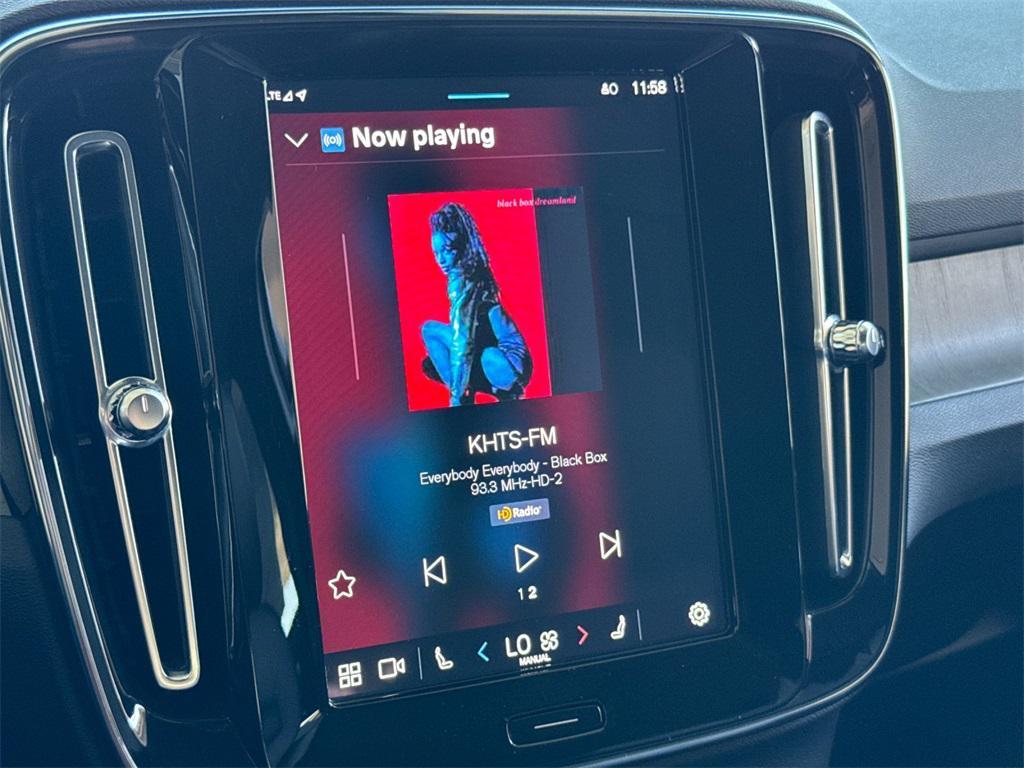 used 2023 Volvo XC40 car, priced at $29,991