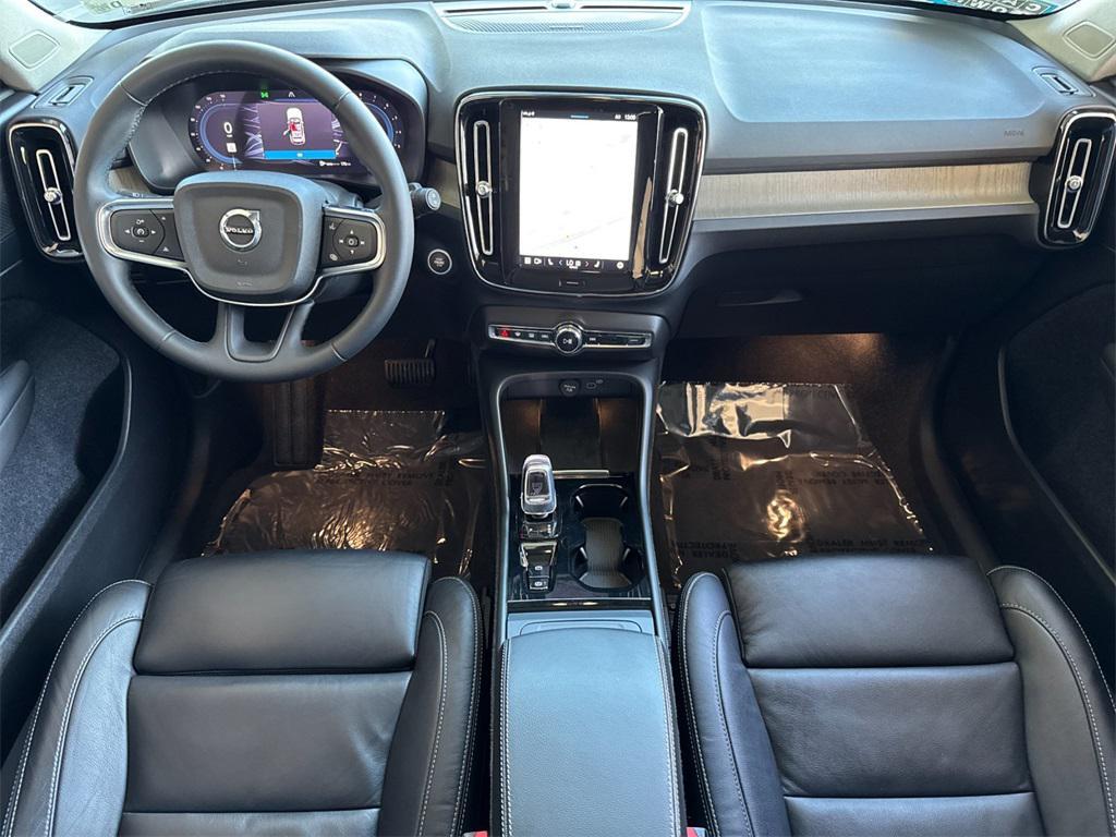 used 2023 Volvo XC40 car, priced at $29,991