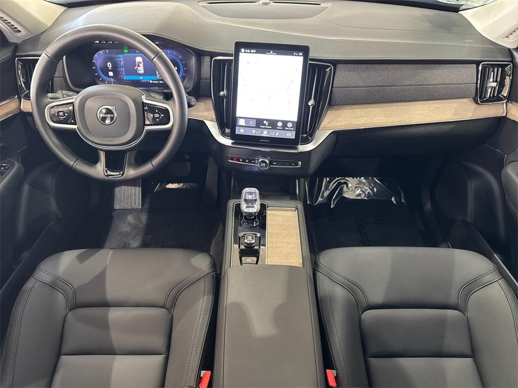 used 2025 Volvo XC90 car, priced at $54,992