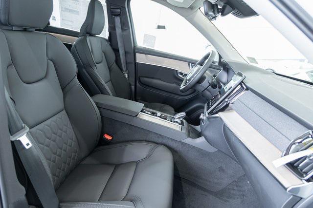 new 2025 Volvo XC90 car, priced at $69,780