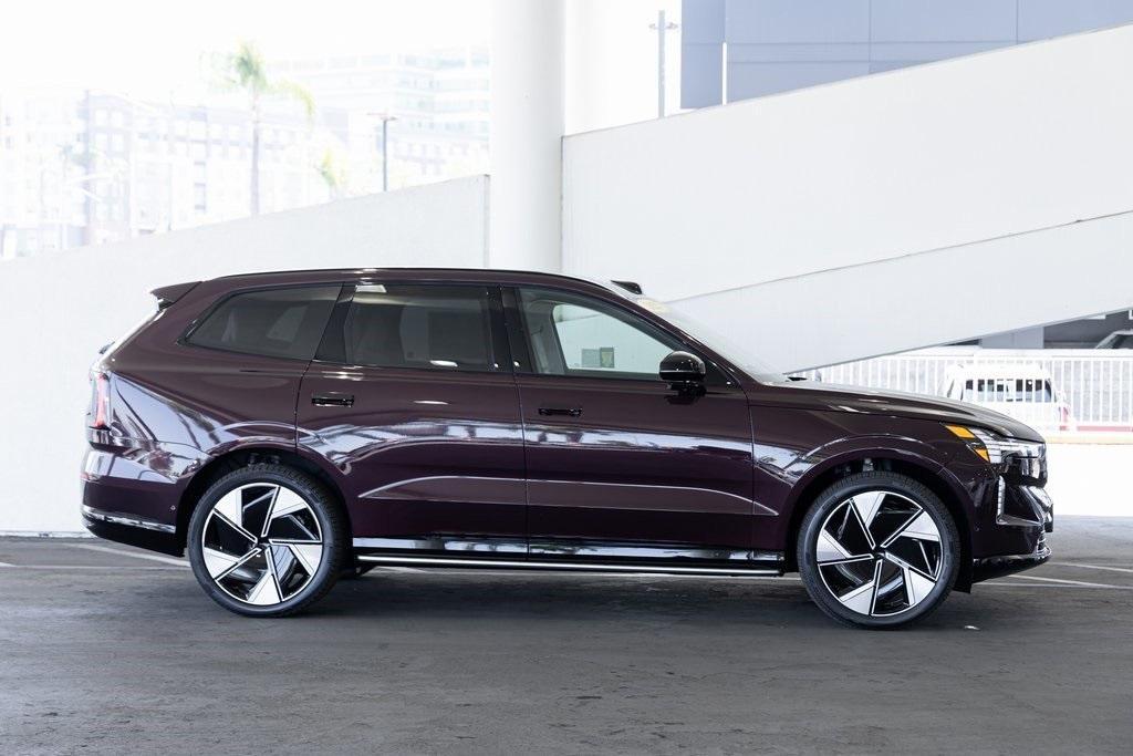 new 2025 Volvo EX90 car, priced at $95,010