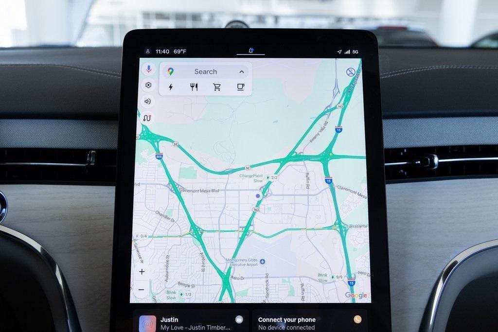 new 2025 Volvo EX90 car, priced at $95,010