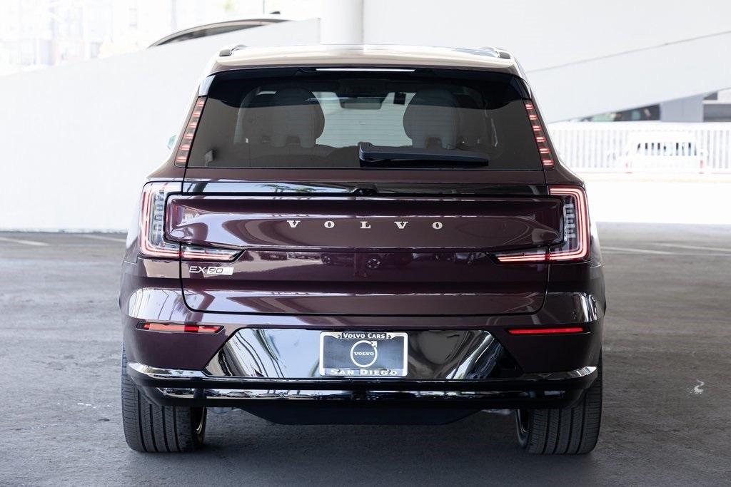 new 2025 Volvo EX90 car, priced at $95,010