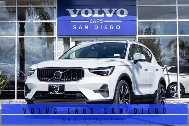 new 2025 Volvo XC40 car, priced at $51,590