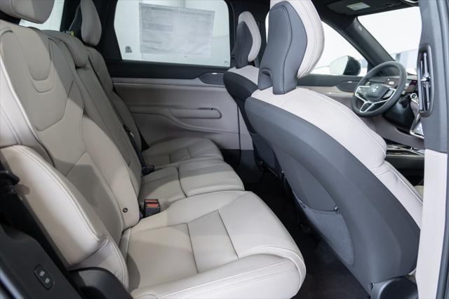 new 2025 Volvo EX90 car, priced at $95,120