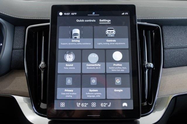 new 2025 Volvo XC90 Plug-In Hybrid car, priced at $79,430