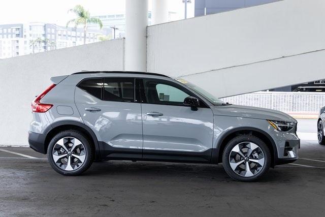 new 2024 Volvo XC40 car, priced at $44,895
