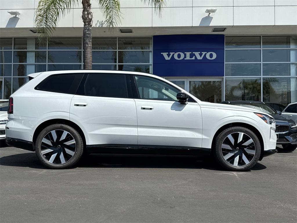 new 2025 Volvo EX90 car, priced at $91,025