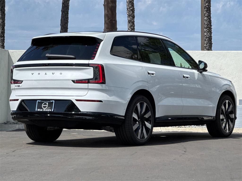 new 2025 Volvo EX90 car, priced at $91,025