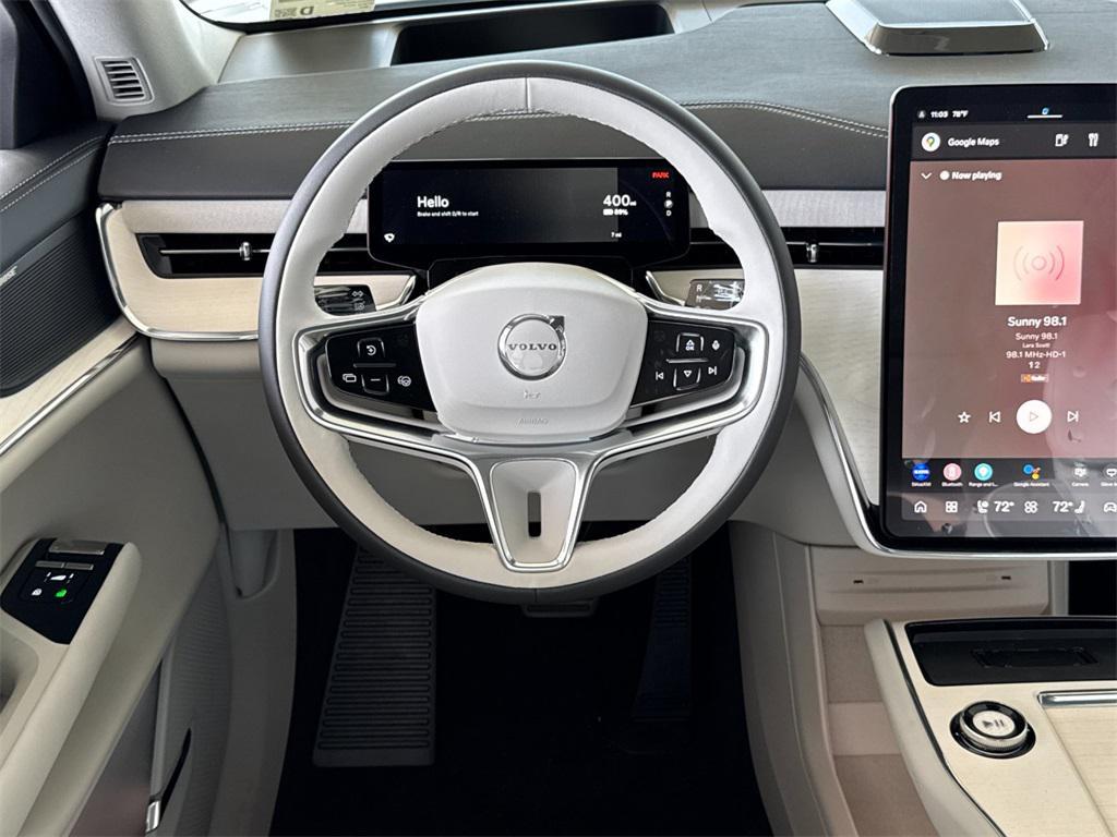 new 2025 Volvo EX90 car, priced at $91,025