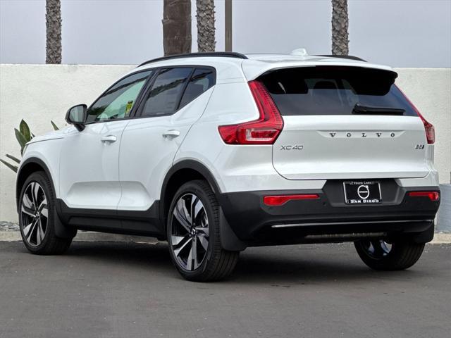 new 2025 Volvo XC40 car, priced at $52,690