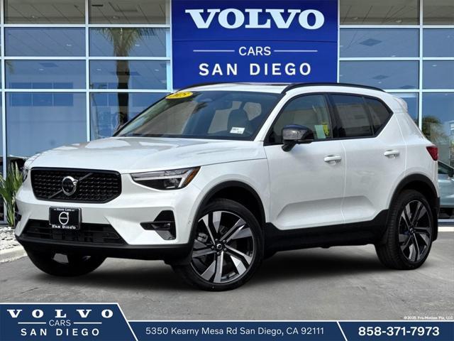 new 2025 Volvo XC40 car, priced at $52,690