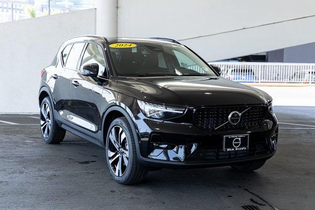 new 2024 Volvo XC40 car, priced at $48,059