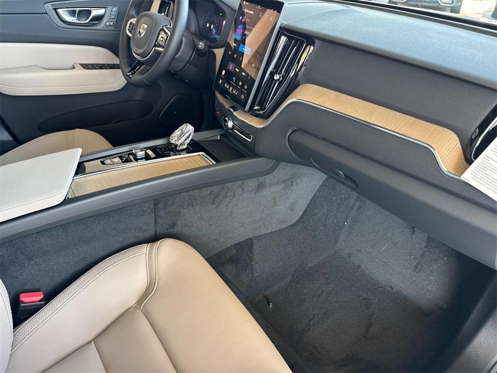 new 2026 Volvo XC60 car, priced at $58,425