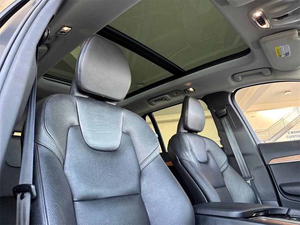 used 2022 Volvo XC90 car, priced at $37,792