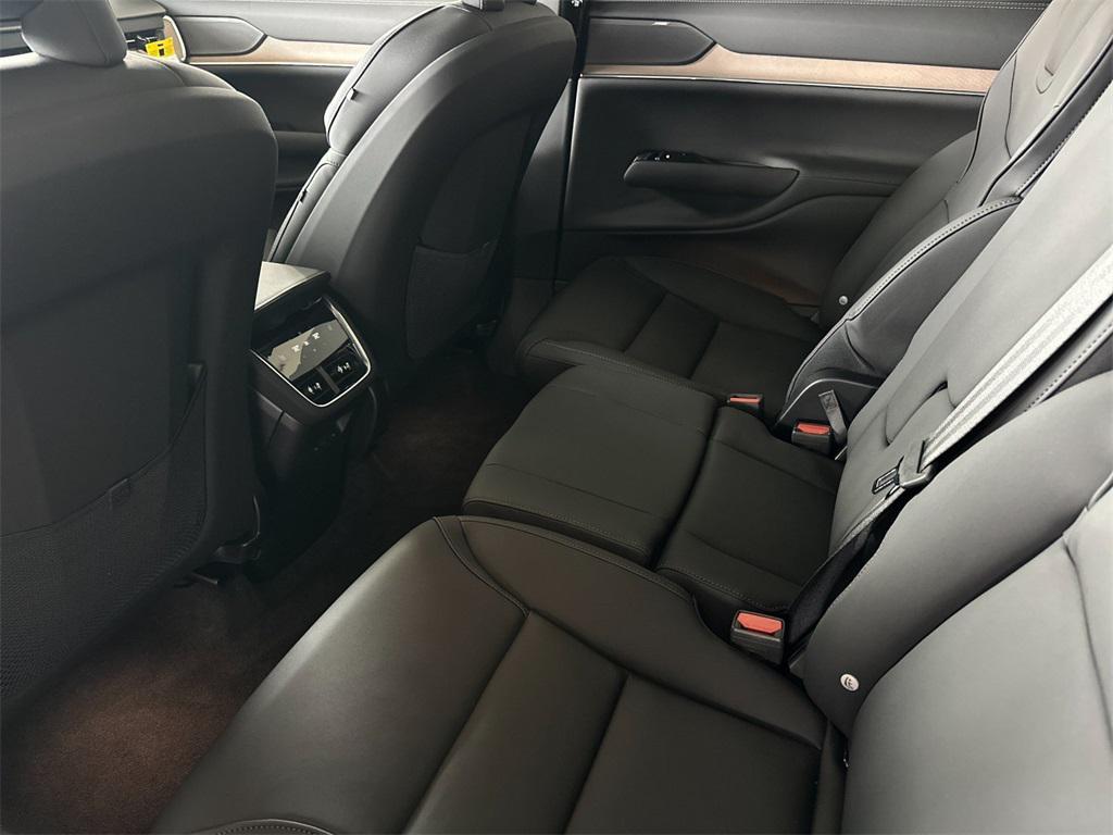 new 2025 Volvo EX90 car, priced at $86,875