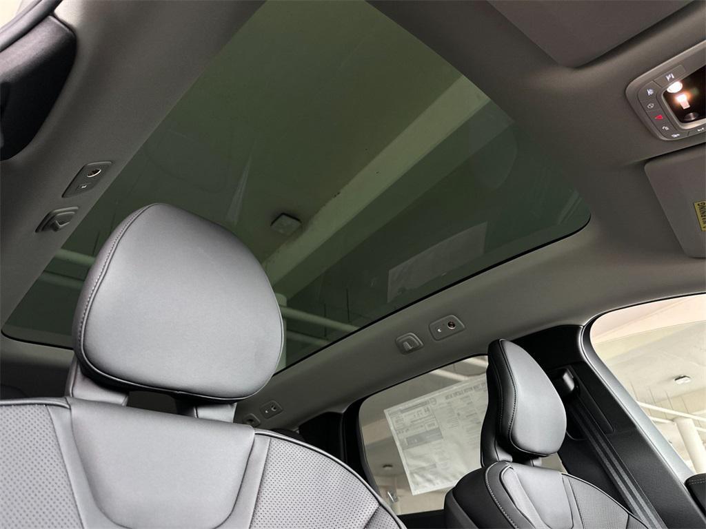 new 2025 Volvo EX90 car, priced at $86,875