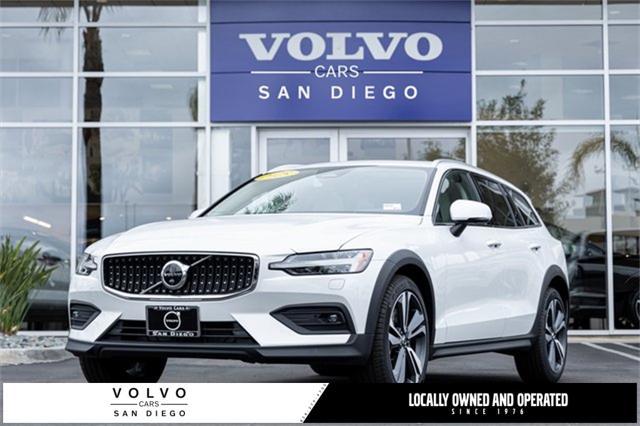 new 2025 Volvo V60 Cross Country car, priced at $56,520