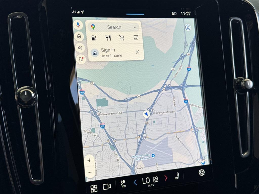 new 2025 Volvo XC40 car, priced at $47,030