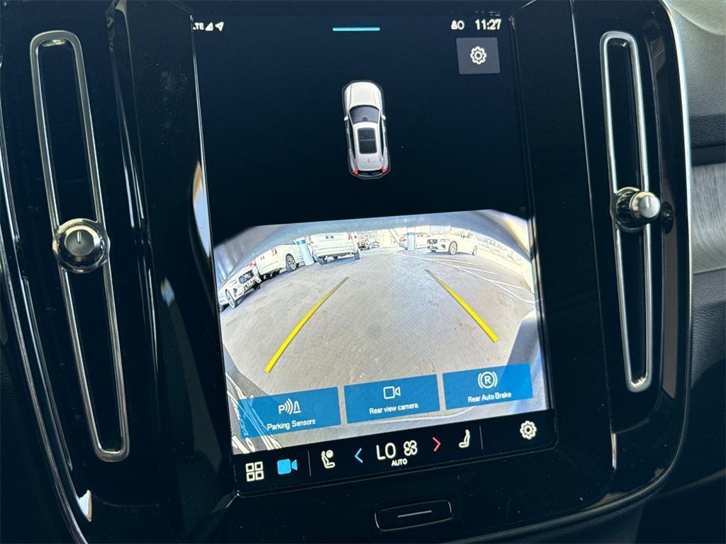 new 2025 Volvo XC40 car, priced at $47,030