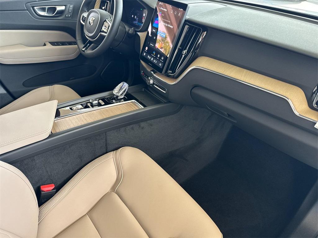 new 2026 Volvo XC60 car, priced at $59,420