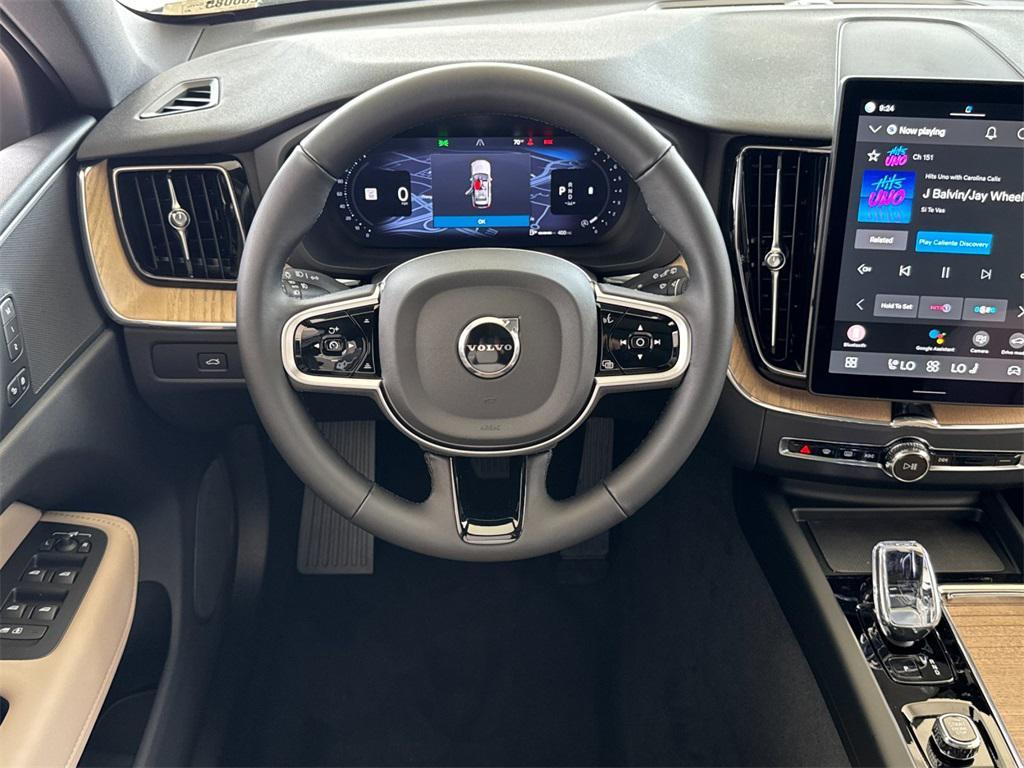 new 2026 Volvo XC60 car, priced at $59,420
