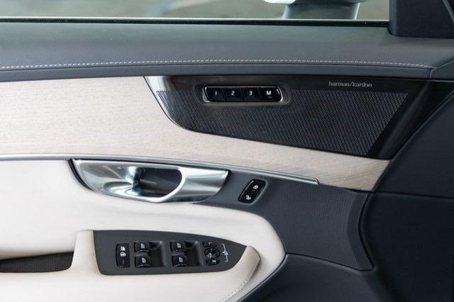 new 2025 Volvo XC90 Plug-In Hybrid car, priced at $80,945