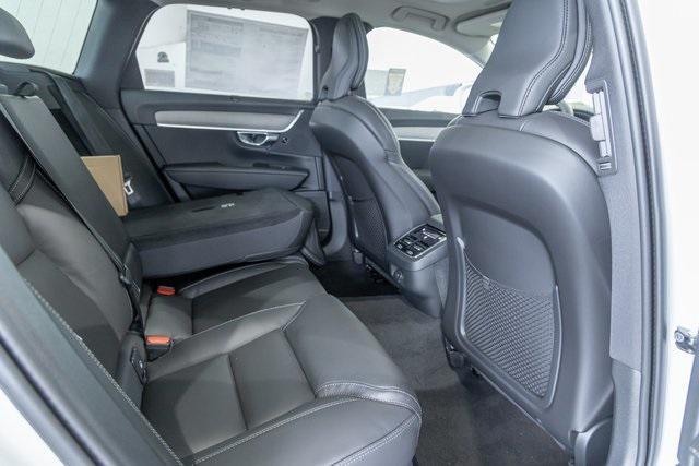 new 2025 Volvo V90 Cross Country car, priced at $69,620