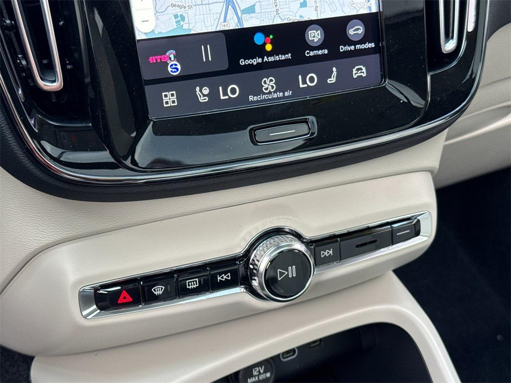 new 2026 Volvo XC40 car, priced at $50,600