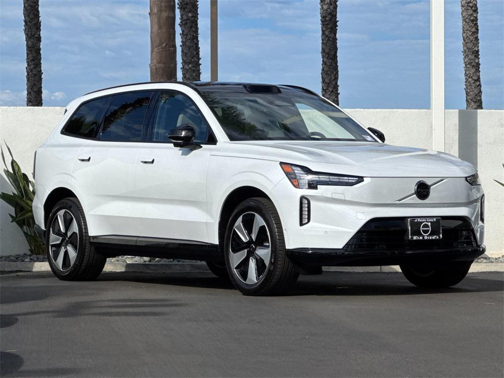 new 2025 Volvo EX90 car, priced at $88,025