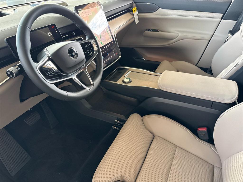 new 2025 Volvo EX90 car, priced at $88,025