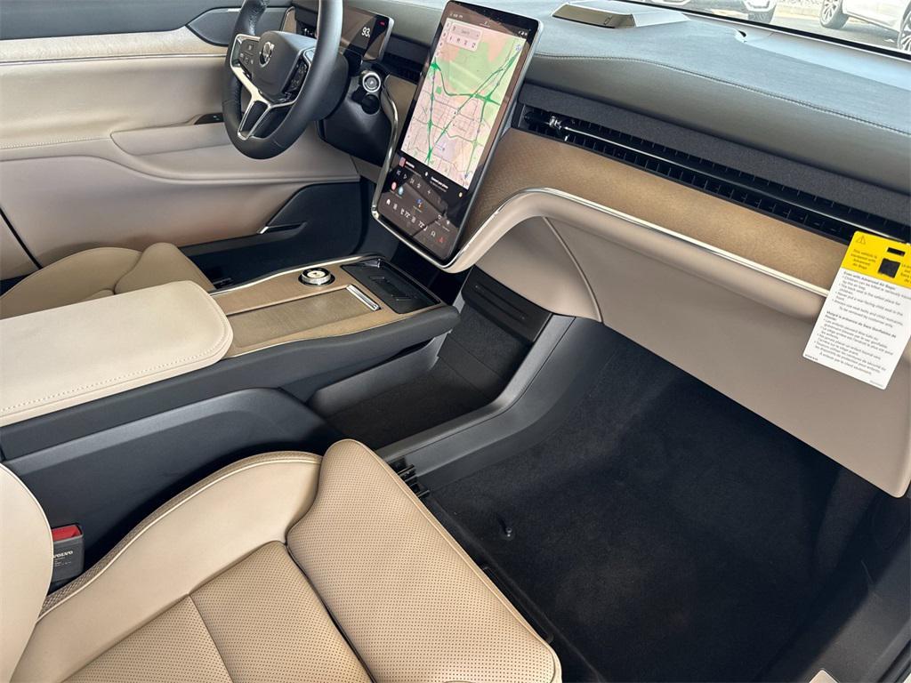 new 2025 Volvo EX90 car, priced at $88,025