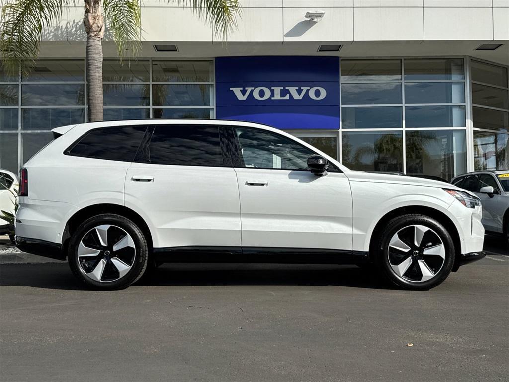 new 2025 Volvo EX90 car, priced at $88,025
