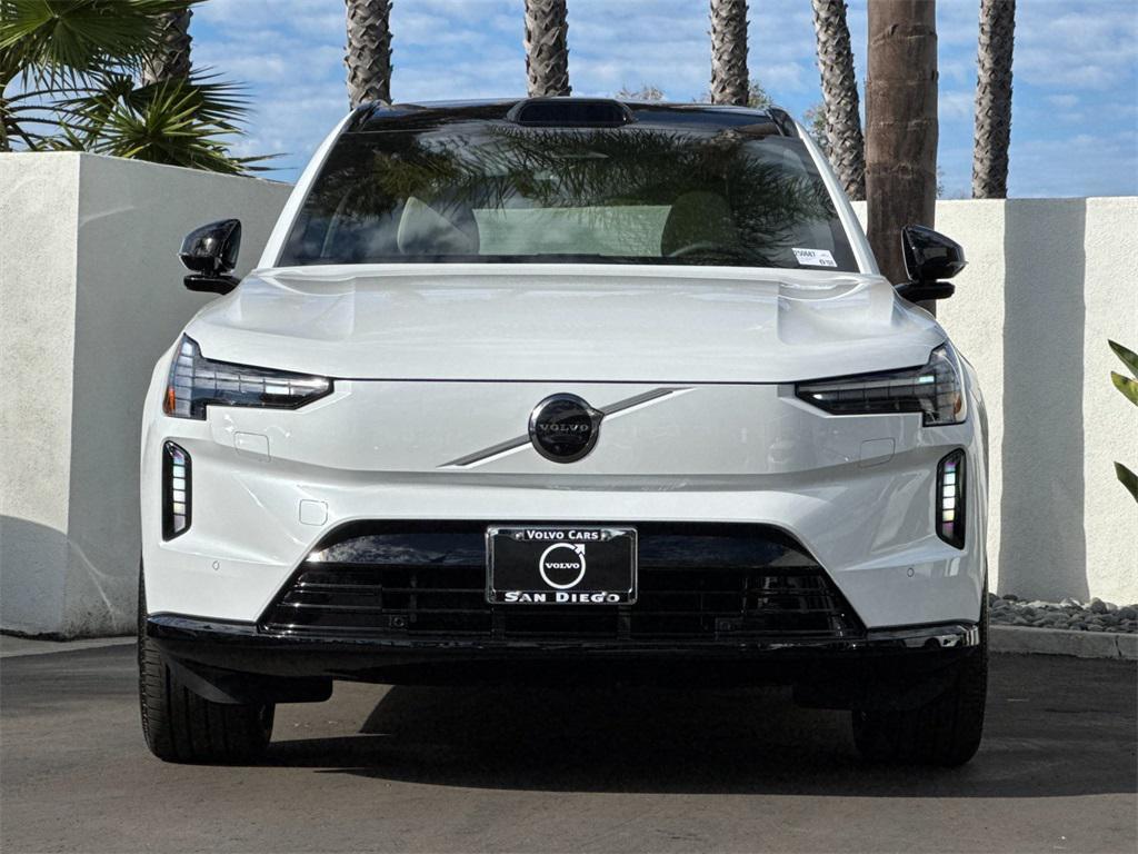 new 2025 Volvo EX90 car, priced at $88,025